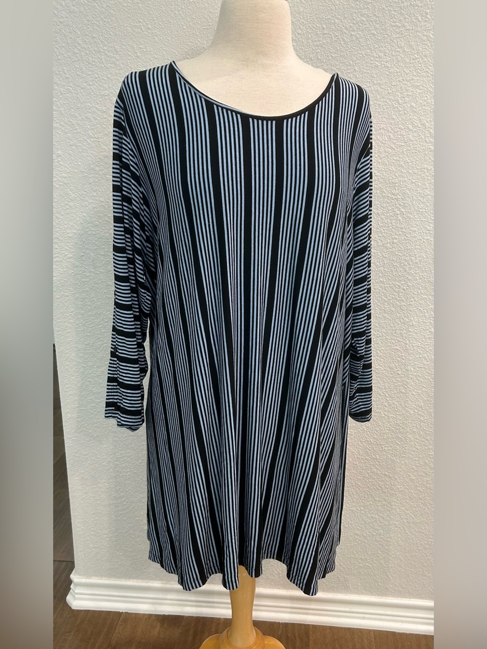 Comfy USA blue & black Vertical Stripe Tunic top 3X